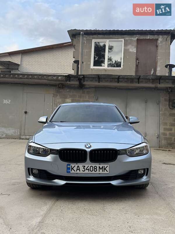 Седан BMW 3 Series 2013 в Киеве фото 3 Седан BMW 3 Series 2013 в Киеве
