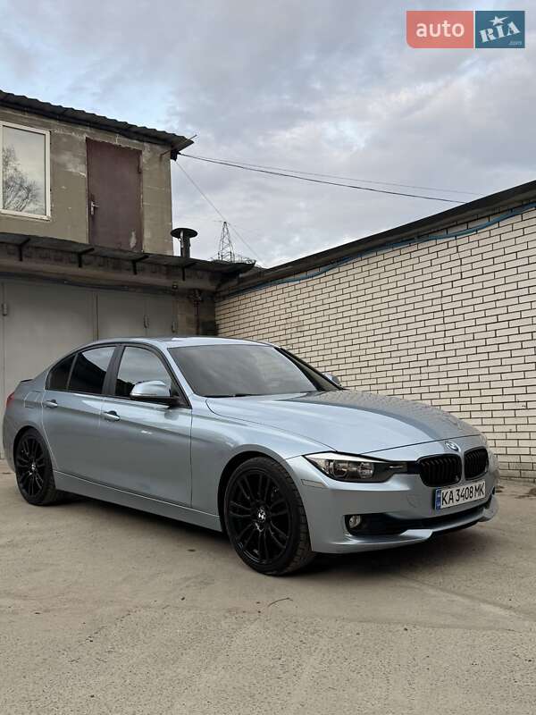 Седан BMW 3 Series 2013 в Киеве фото 16 Седан BMW 3 Series 2013 в Киеве