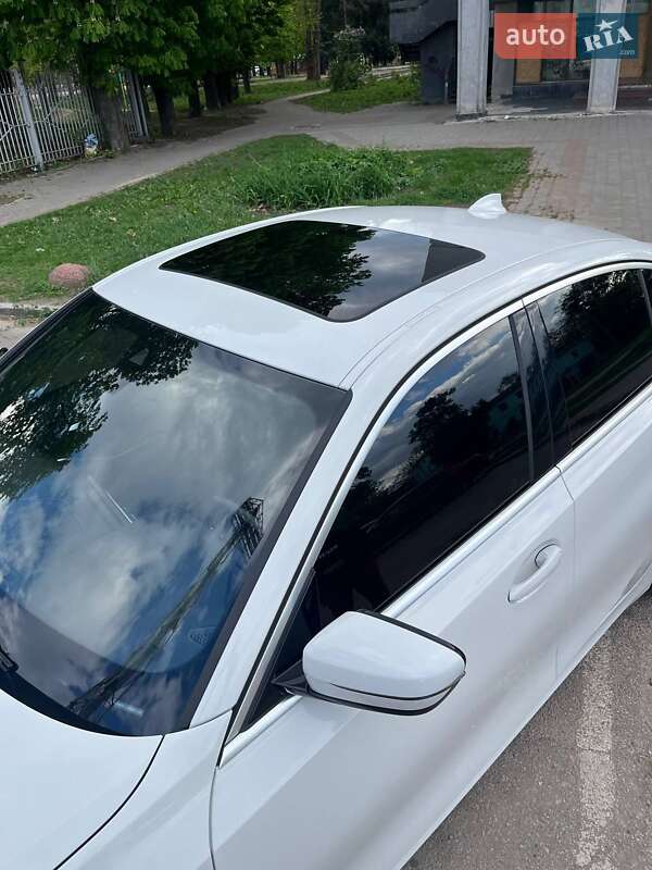 Седан BMW 3 Series 2019 в Полтаве
