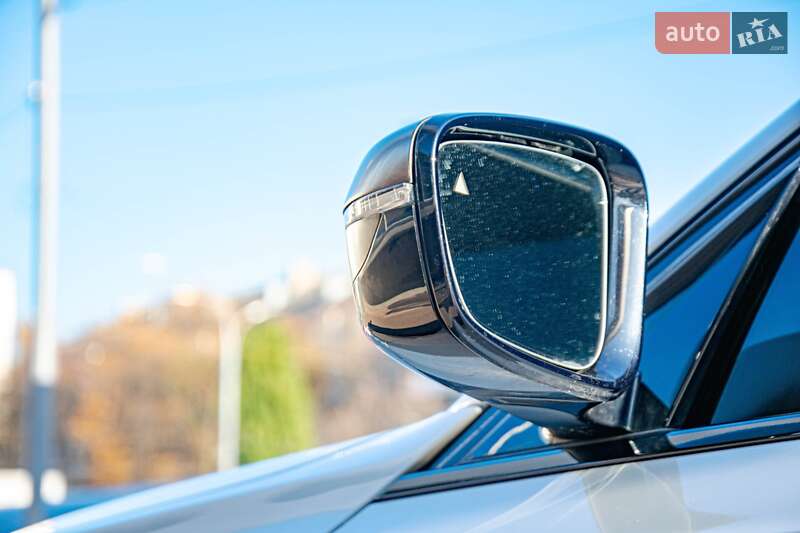 Седан BMW 3 Series 2019 в Киеве