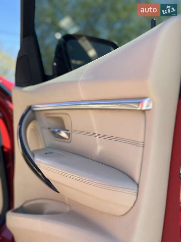 Седан BMW 3 Series 2015 в Одесі