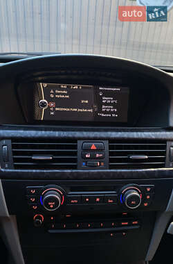 Седан BMW 3 Series 2011 в 