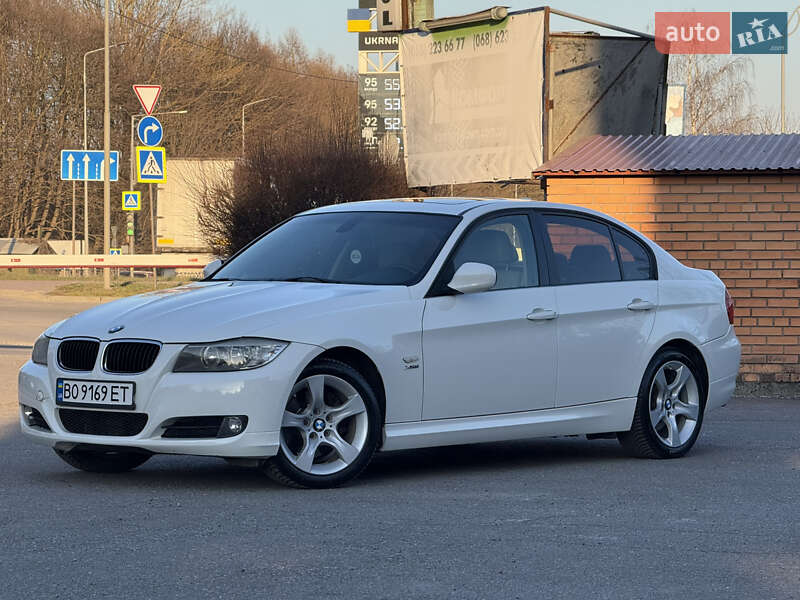 BMW 3 Series 2011