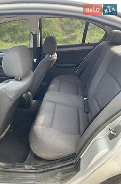 Седан BMW 3 Series 2003 в 