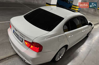 Седан BMW 3 Series 2011 в 