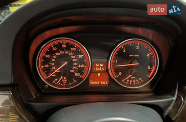 Седан BMW 3 Series 2011 в 