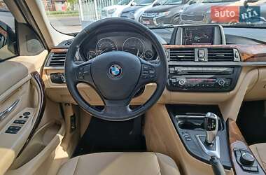 Седан BMW 3 Series 2013 в 