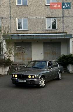 Седан BMW 3 Series 1984 в 