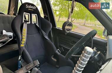 Седан BMW 3 Series 1984 в 