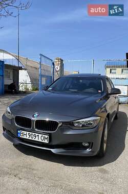 Седан BMW 3 Series 2015 в Запоріжжі