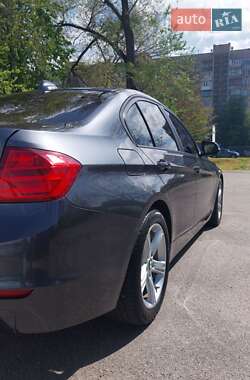 Седан BMW 3 Series 2015 в 