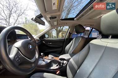 Седан BMW 3 Series 2015 в 