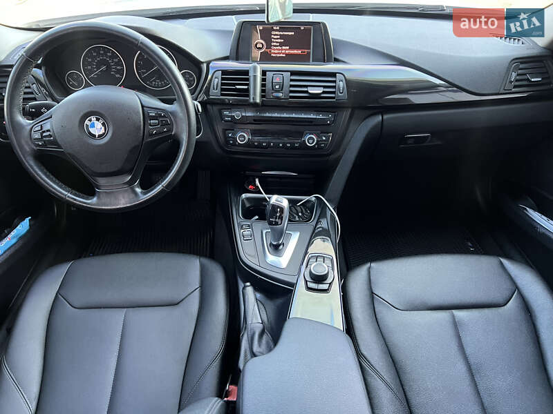 Седан BMW 3 Series 2014 в Одессе