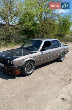 Седан BMW 3 Series 1987 в 