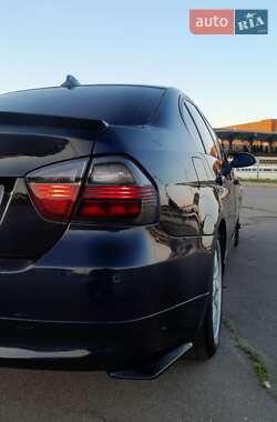 Седан BMW 3 Series 2005 в 