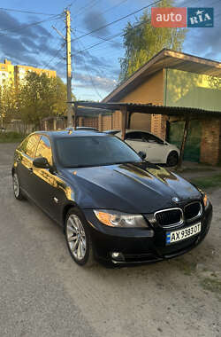 Седан BMW 3 Series 2010 в 