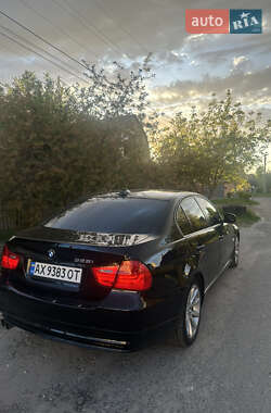 Седан BMW 3 Series 2010 в 