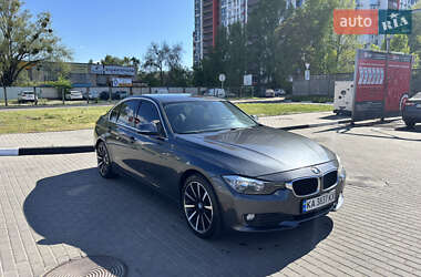 Седан BMW 3 Series 2015 в Києві