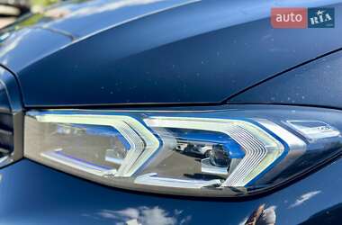 Седан BMW 3 Series 2023 в 