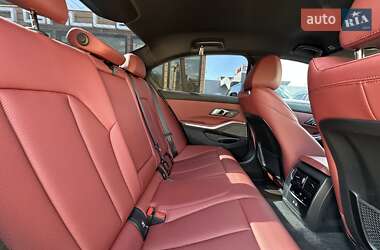 Седан BMW 3 Series 2023 в 