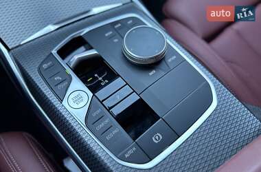 Седан BMW 3 Series 2023 в 