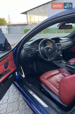 Купе BMW 3 Series 2009 в 