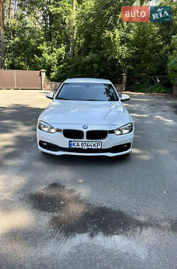 Седан BMW 3 Series 2015 в Києві