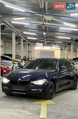 Седан BMW 3 Series 2014 в 
