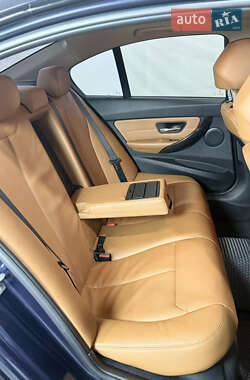 Седан BMW 3 Series 2014 в 