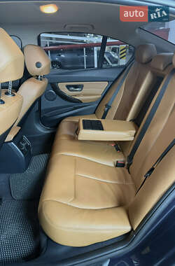 Седан BMW 3 Series 2014 в 