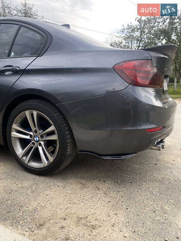 Седан BMW 3 Series 2014 в Ивано-Франковске