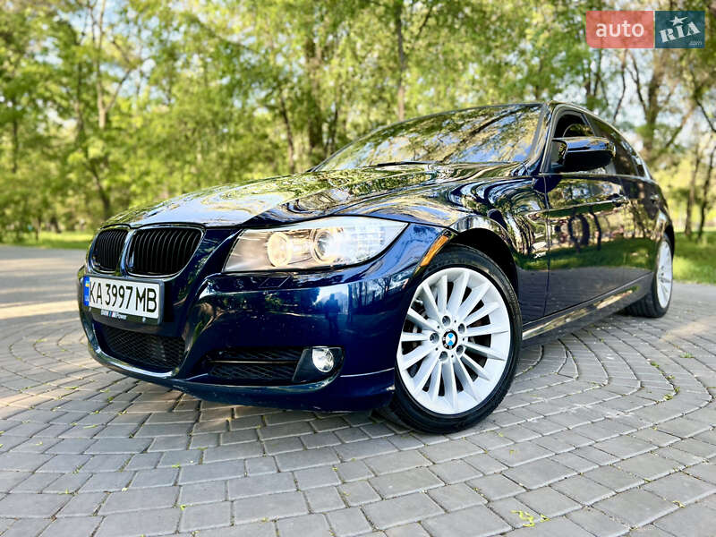 Седан BMW 3 Series 2010 в Одесі