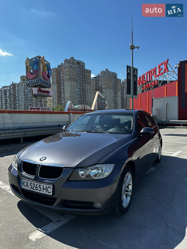 Седан BMW 3 Series 2008 в 
