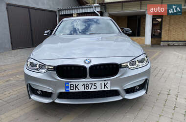 Седан BMW 3 Series 2014 в Острозі