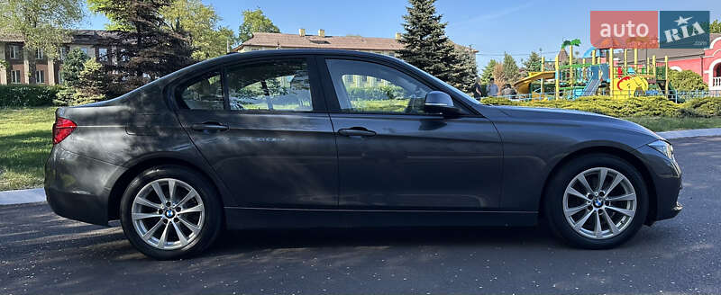 Седан BMW 3 Series 2016 в Днепре