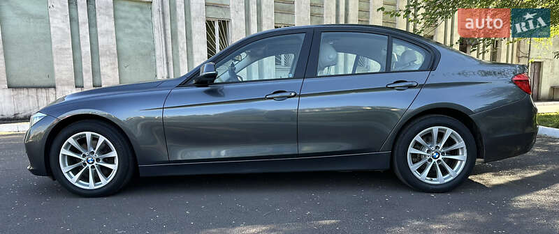 Седан BMW 3 Series 2016 в Днепре