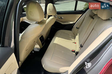 Седан BMW 3 Series 2021 в 