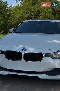 Седан BMW 3 Series 2014 в Залещиках