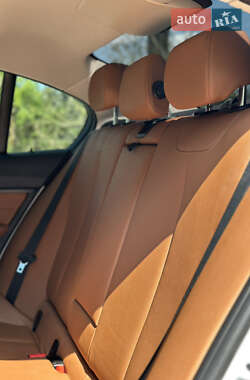 Седан BMW 3 Series 2013 в 