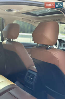 Седан BMW 3 Series 2013 в 