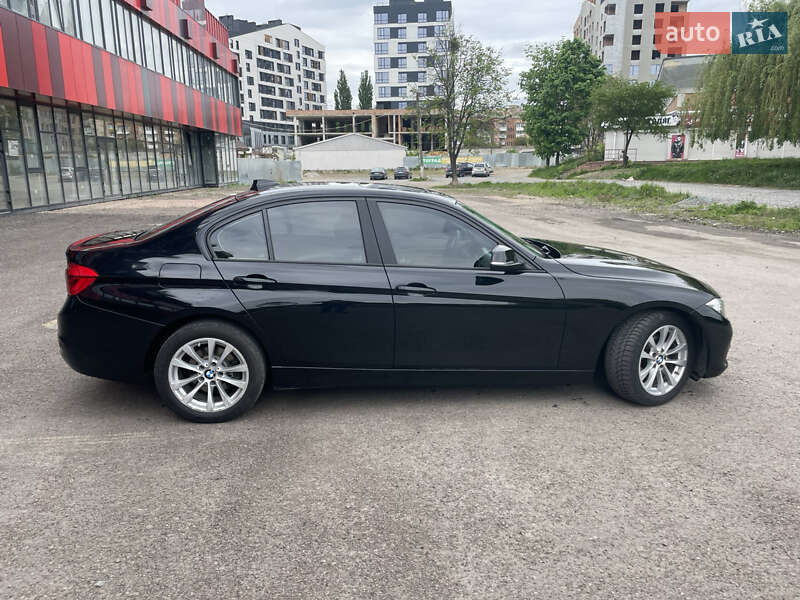 Седан BMW 3 Series 2016 в Рівному