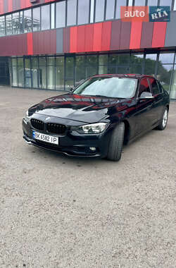 Седан BMW 3 Series 2016 в 