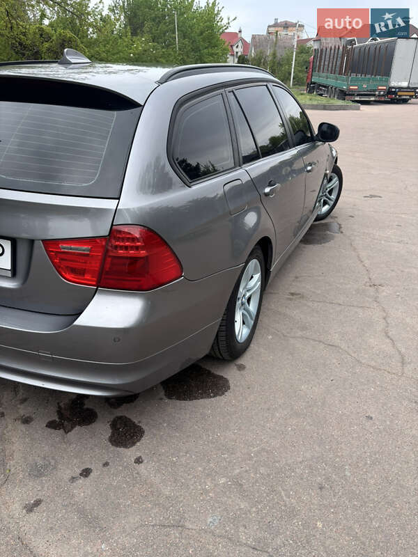 Універсал BMW 3 Series 2011 в Житомирі