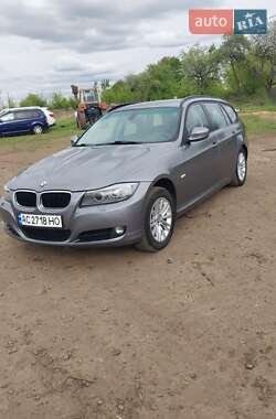 Универсал BMW 3 Series 2011 в Дерно