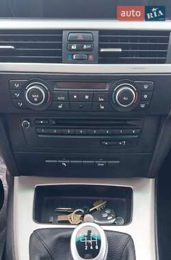 Універсал BMW 3 Series 2011 в Дерно