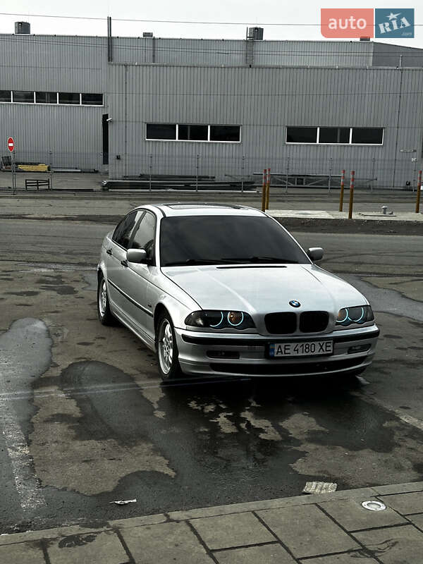 BMW 3 Series 1998