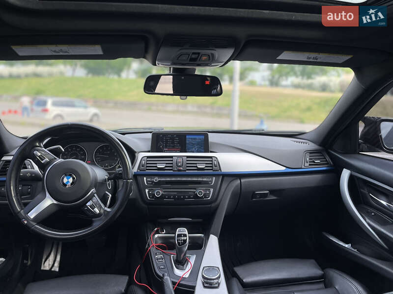Седан BMW 3 Series 2015 в Киеве