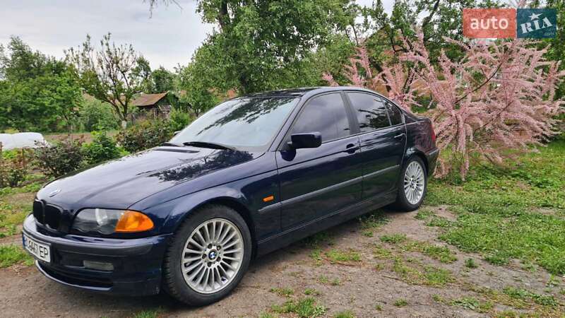 Седан BMW 3 Series 2000 в Львові