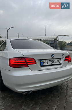 Купе BMW 3 Series 2011 в 