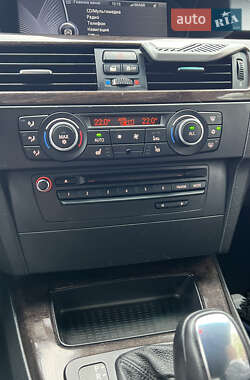 Купе BMW 3 Series 2011 в 